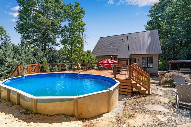 1915 Lynmore Drive, Sherrills Ford, NC 28673