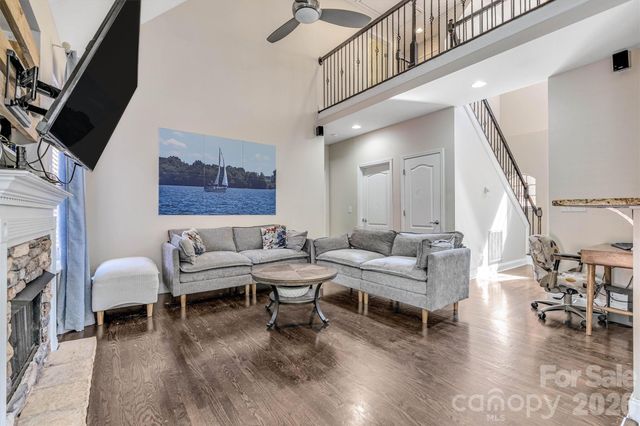 1915 Lynmore Drive, Sherrills Ford, NC 28673