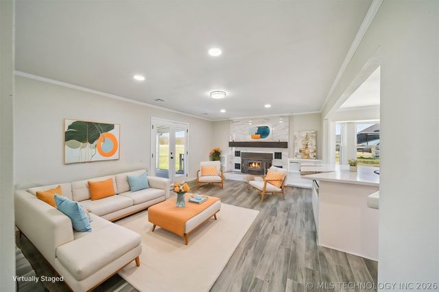 17065 Honeysuckle Lane, Claremore, OK 74019