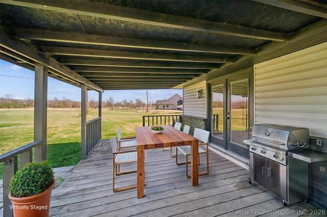 17065 Honeysuckle Lane, Claremore, OK 74019