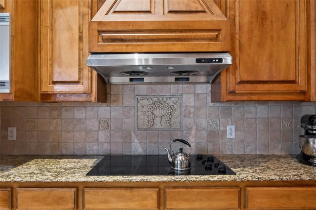 2521 Garrett Court, Cedar Hill, TX 75104