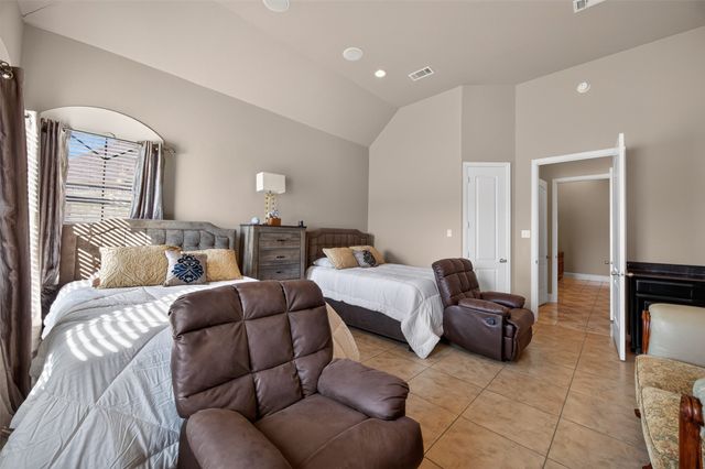 2521 Garrett Court, Cedar Hill, TX 75104