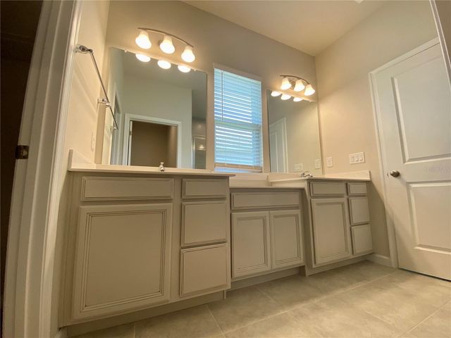 18236 HUNTERS MEADOW WALK, Land O Lakes, FL 34638