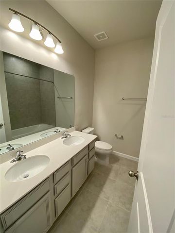 18236 HUNTERS MEADOW WALK, Land O Lakes, FL 34638