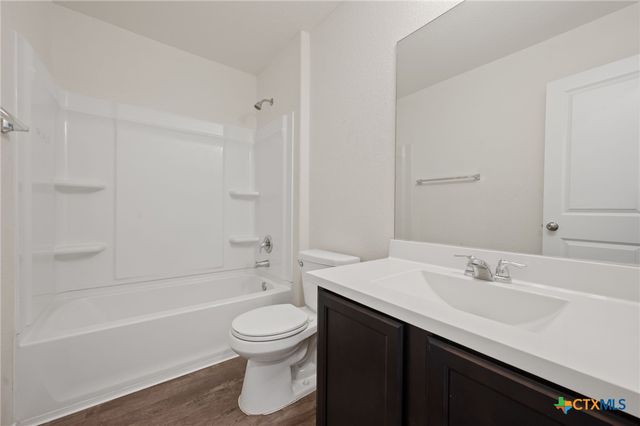 817 Circle Way, Jarrell, TX 76537