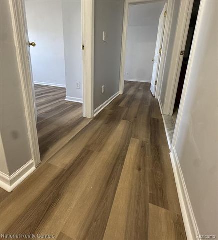 28187 Raleigh Crescent Dr, Chesterfield, MI 48051