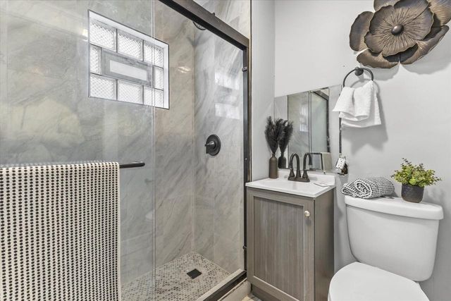 3530 W Park Hill AVENUE, Milwaukee, WI 53208