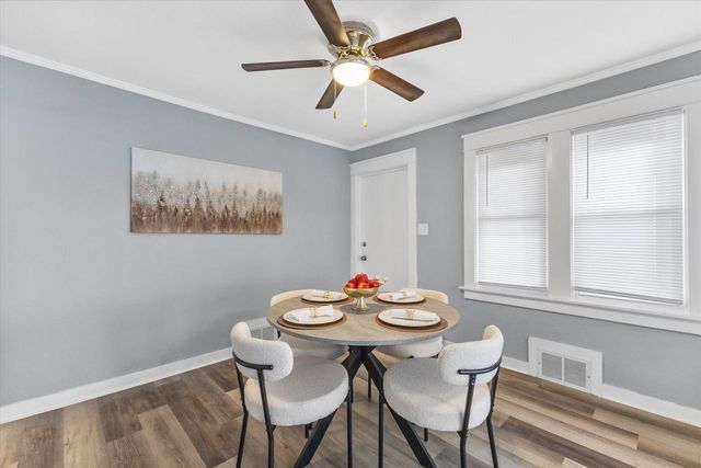 3530 W Park Hill AVENUE, Milwaukee, WI 53208