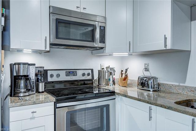 520 Hillshire WAY, Virginia Beach, VA 23454