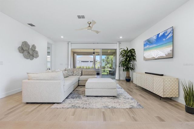 5229 SAVINO CIRCLE, Palmetto, FL 34221