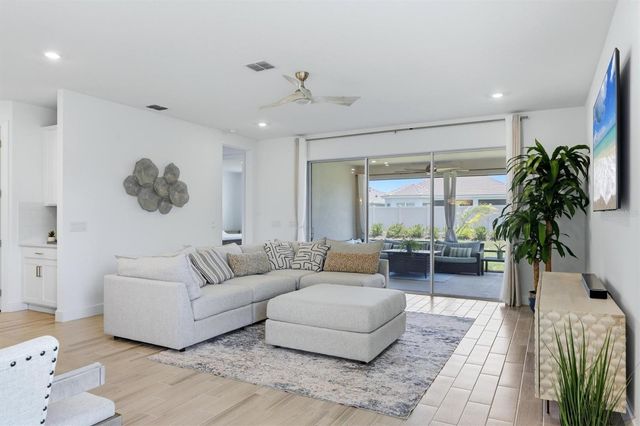5229 SAVINO CIRCLE, Palmetto, FL 34221