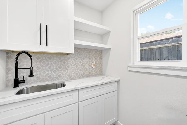5737 Everglade Road, Dallas, TX 75227