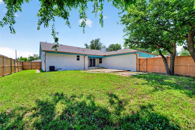 5737 Everglade Road, Dallas, TX 75227