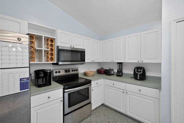 7816 100TH Avenue, Vero Beach, FL 32967