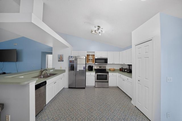 7816 100TH Avenue, Vero Beach, FL 32967