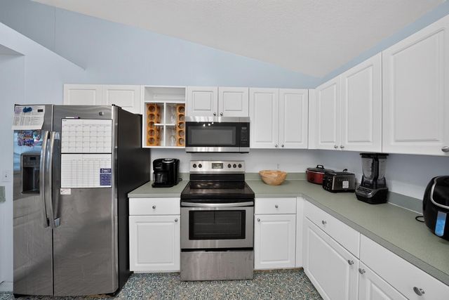 7816 100TH Avenue, Vero Beach, FL 32967