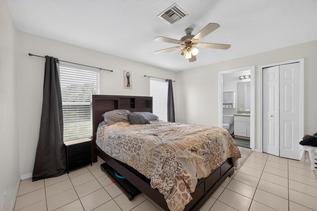 7816 100TH Avenue, Vero Beach, FL 32967