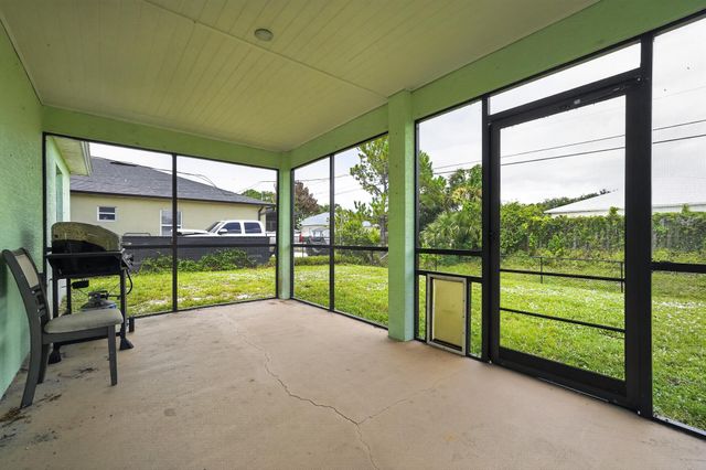 7816 100TH Avenue, Vero Beach, FL 32967