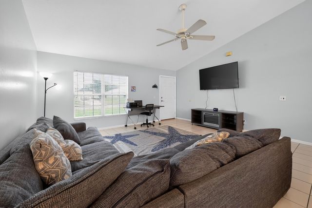 7816 100TH Avenue, Vero Beach, FL 32967