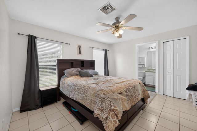 7816 100TH Avenue, Vero Beach, FL 32967