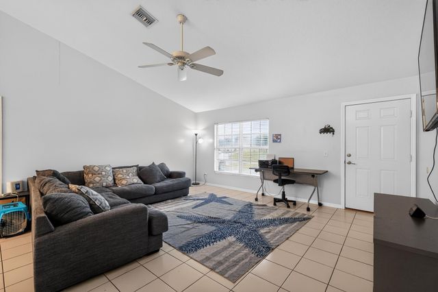 7816 100TH Avenue, Vero Beach, FL 32967