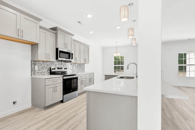 364 Kildeer Dr, Clarksville, TN 37040