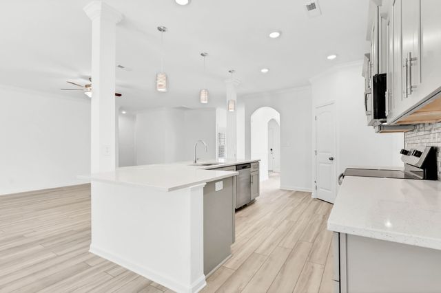 364 Kildeer Dr, Clarksville, TN 37040