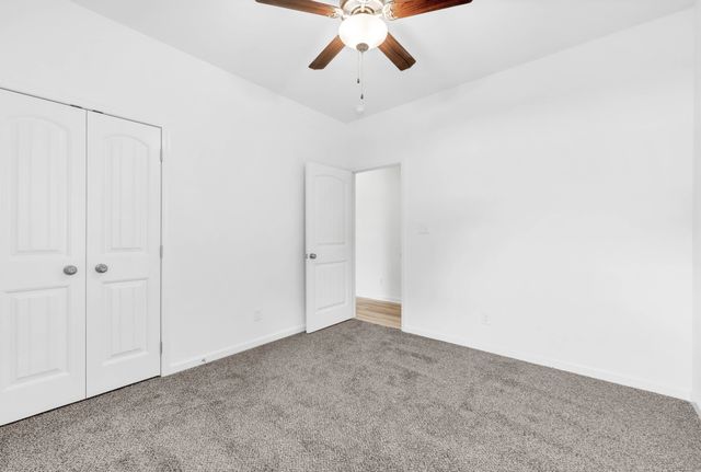 364 Kildeer Dr, Clarksville, TN 37040