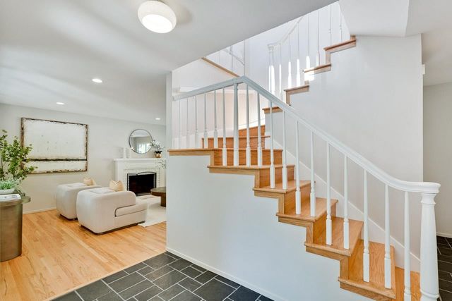 1634 Jamestown Drive, Cupertino, CA 95014