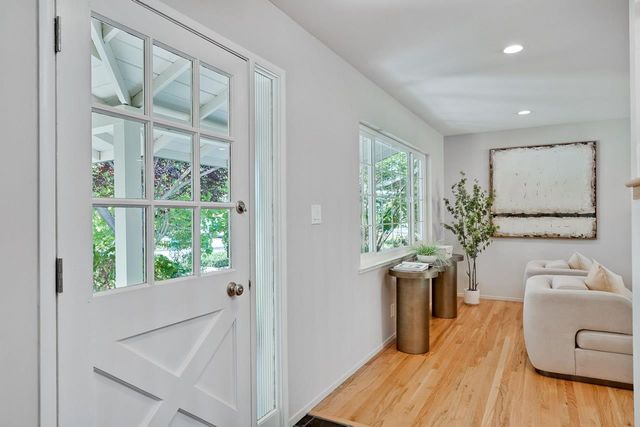 1634 Jamestown Drive, Cupertino, CA 95014