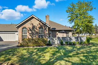 301 Villa Oaks Lane, Columbus, OH 43230