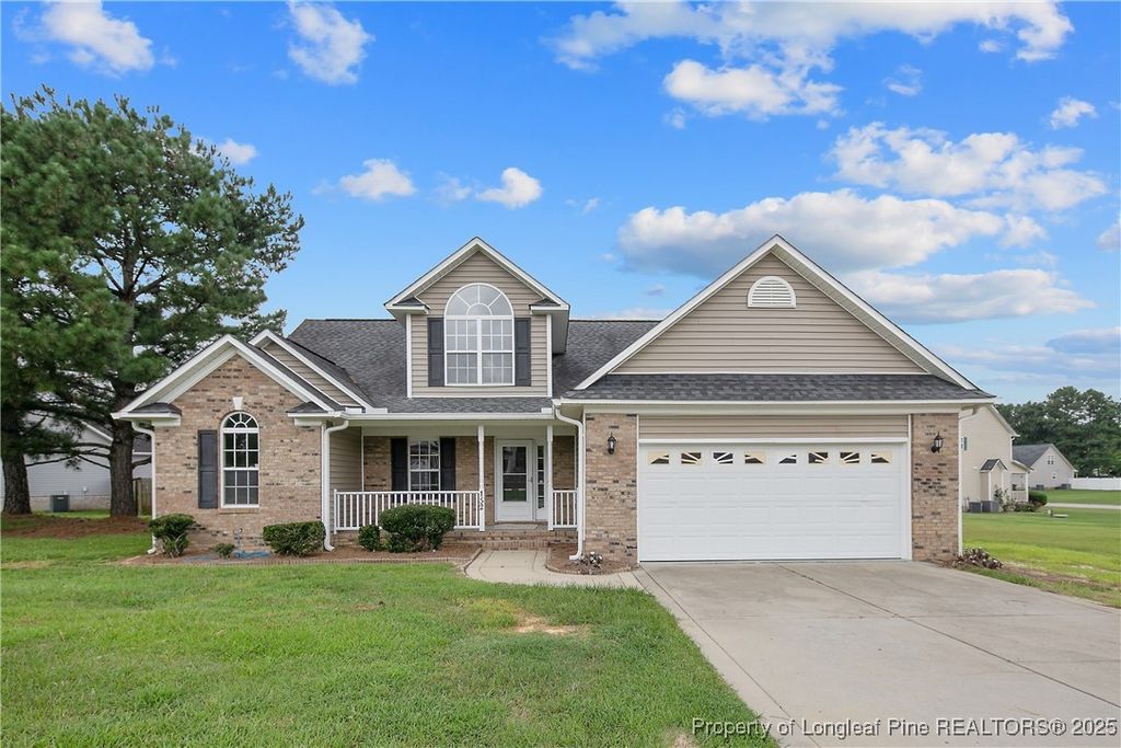 152 Sandspur Court, Raeford, NC 28376
