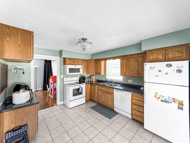 602 E GLENDALE AVENUE, Appleton, WI 54911