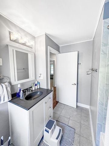 602 E GLENDALE AVENUE, Appleton, WI 54911