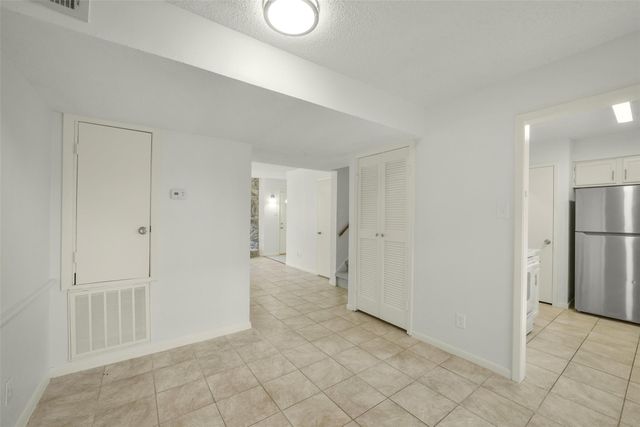 17401 Red Oak Drive 66, Houston, TX 77090