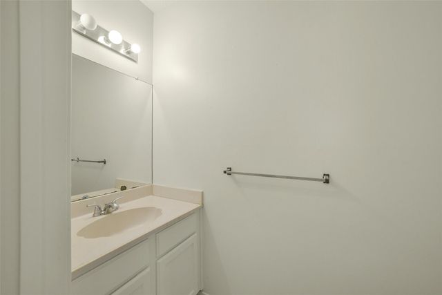 17401 Red Oak Drive 66, Houston, TX 77090