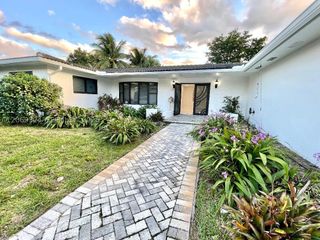 4910 Jefferson St, Hollywood, FL 33021