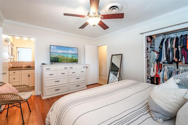 1512 E Hawthorne Cir, Hollywood, FL 33021