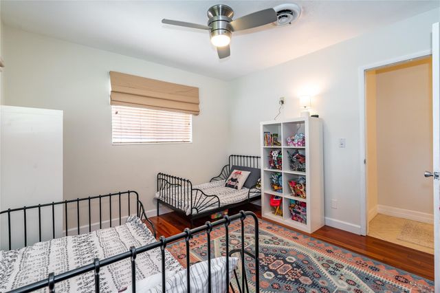 1512 E Hawthorne Cir, Hollywood, FL 33021