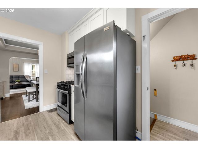 507 W 33RD St, Vancouver, WA 98660