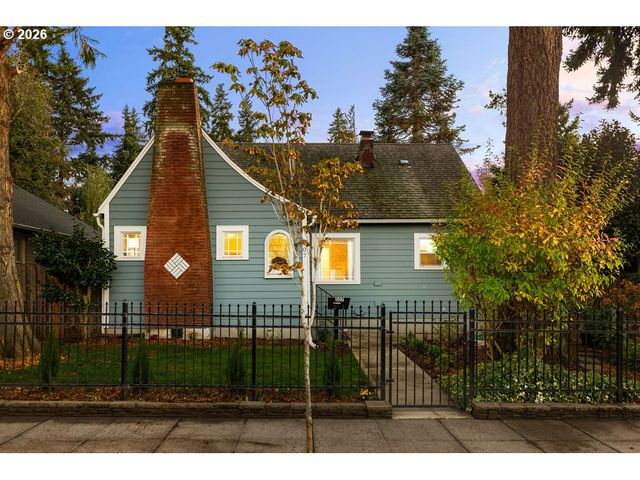 507 W 33RD St, Vancouver, WA 98660