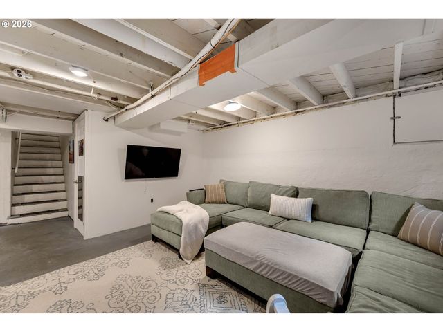 507 W 33RD St, Vancouver, WA 98660