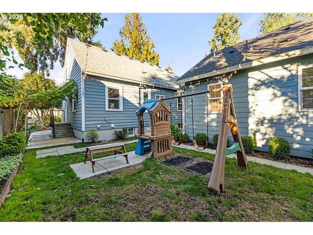 507 W 33RD St, Vancouver, WA 98660