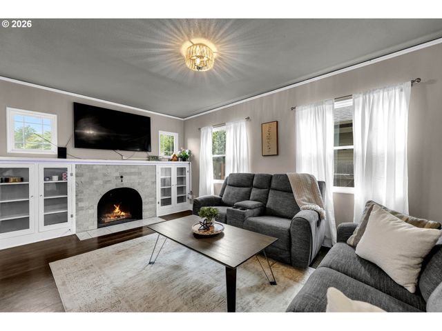 507 W 33RD St, Vancouver, WA 98660
