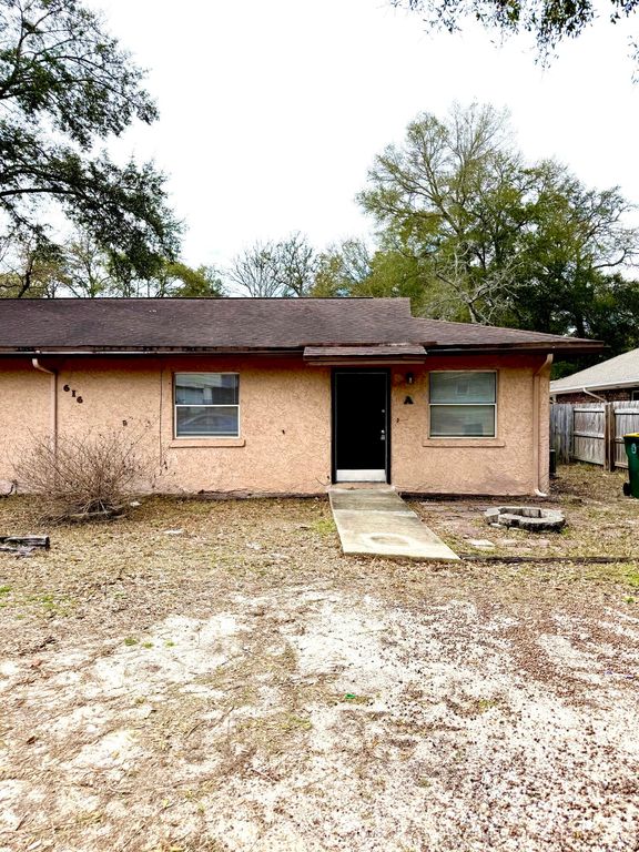 616 W Sunset Boulevard A, Fort Walton Beach, FL 32547