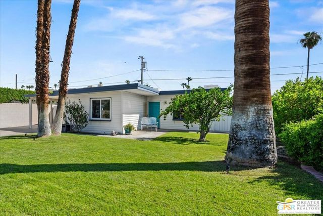 572 N Calle Marcus, Palm Springs, CA 92262