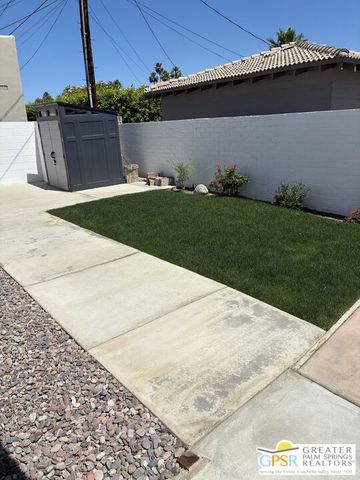 572 N Calle Marcus, Palm Springs, CA 92262