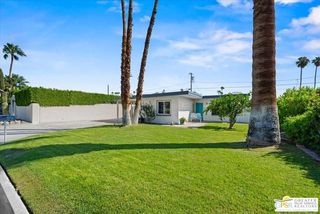 572 N Calle Marcus, Palm Springs, CA 92262