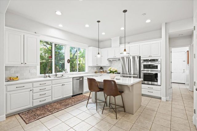 4106 Poppleton Way, Carmichael, CA 95608