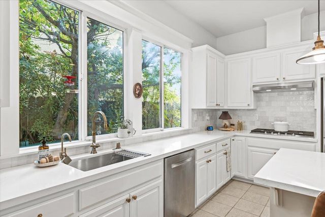 4106 Poppleton Way, Carmichael, CA 95608